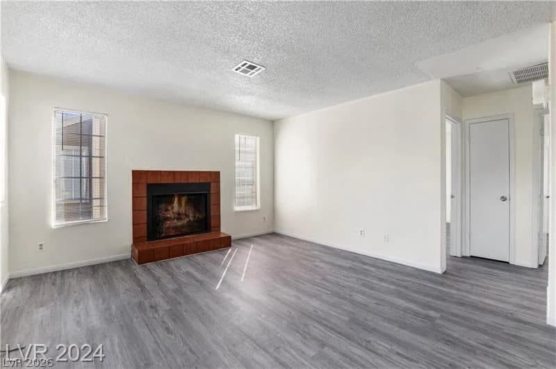 2707 Aarondavid Drive photo 4