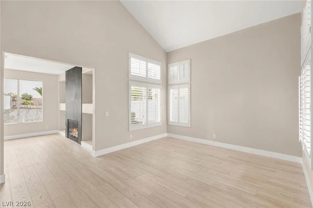 1870 Desert Forest Way photo 4
