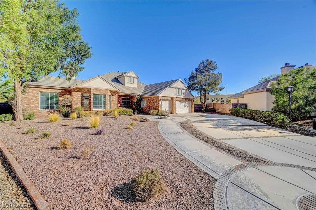 2308 Trident Maple Street photo 4