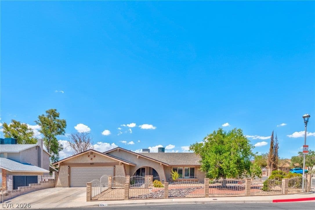 1524 Sherri Lane