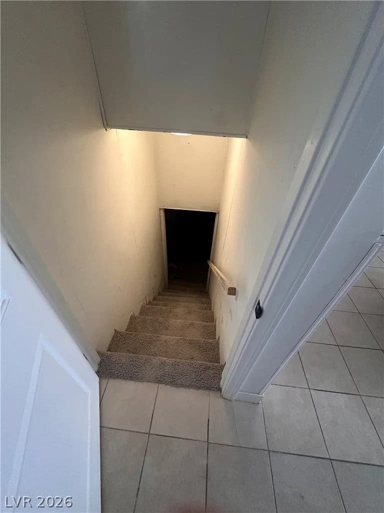 5181 Tioga Way photo 3