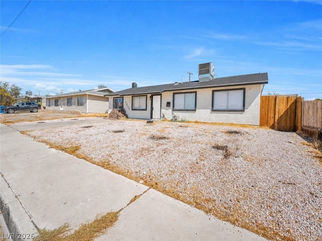 6320 Bristol Way photo 4