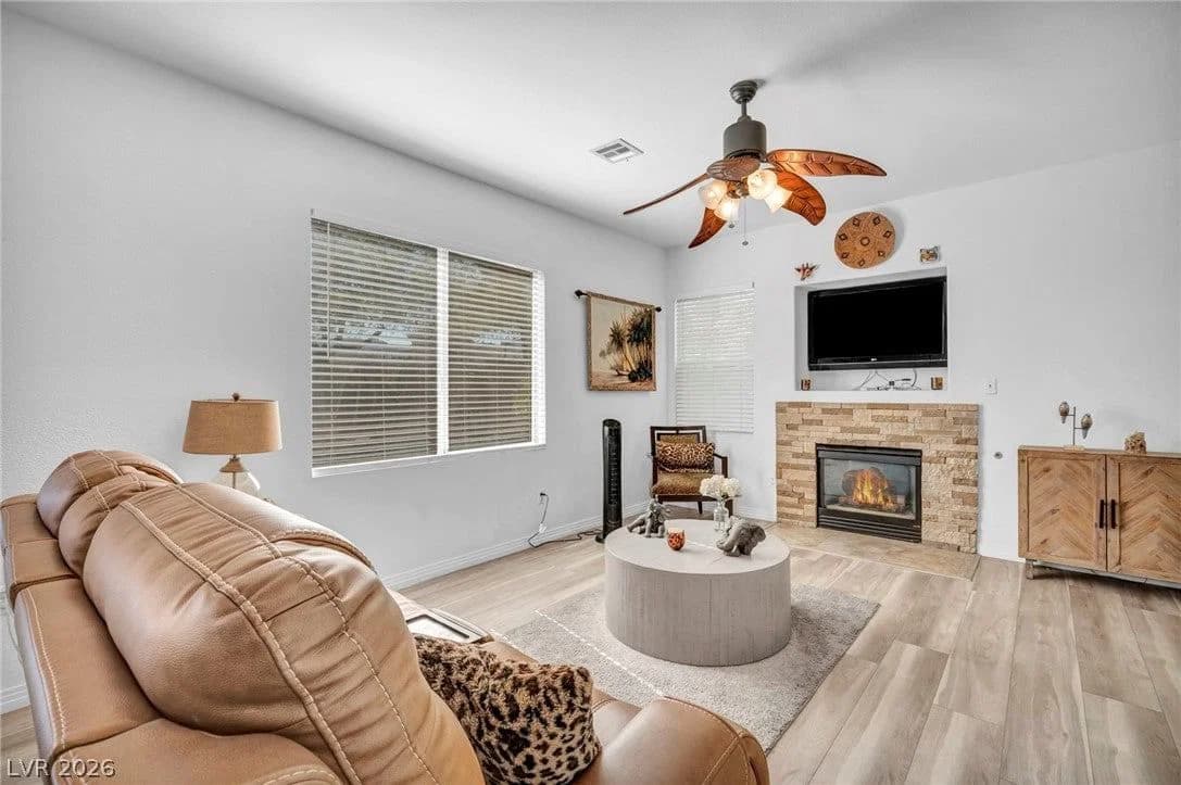 136 Samantha Rose Street photo 3