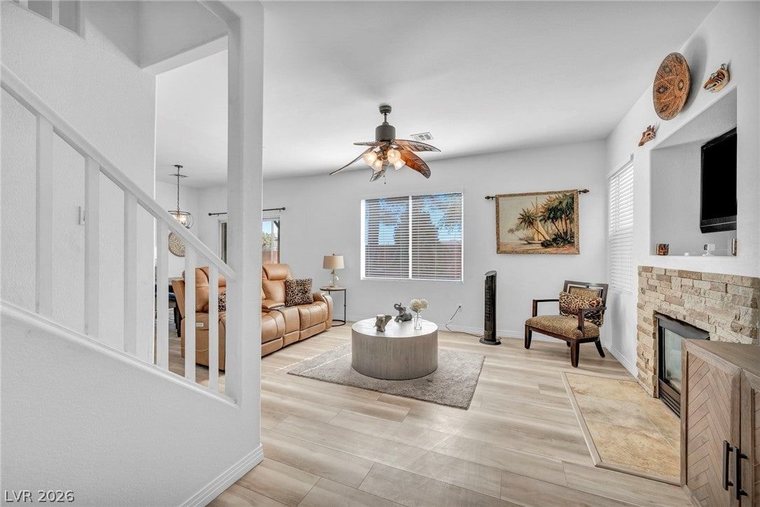 136 Samantha Rose Street photo 5