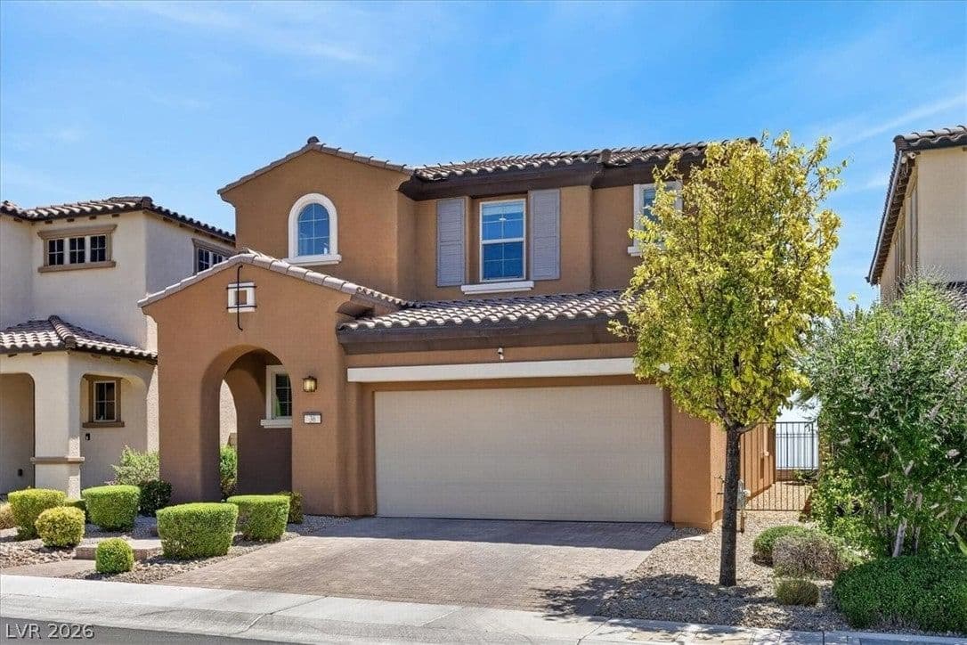 36 Berneri Drive photo 3