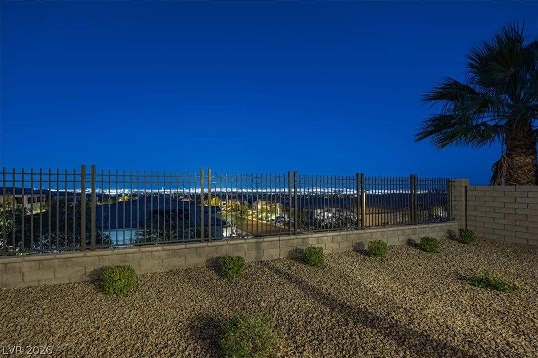 36 Berneri Drive photo 4