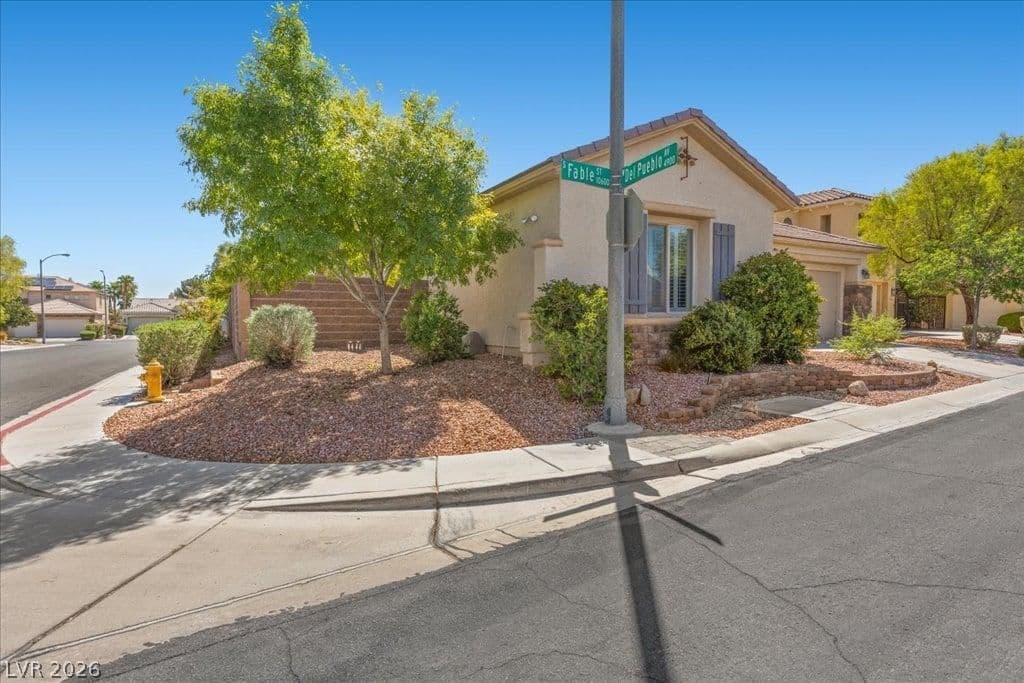 10602 Fable Street photo 4