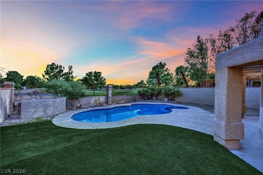 7565 Spanish Bay Drive photo 2
