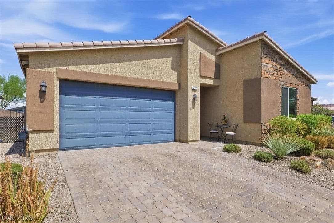 2128 Del Aqua Avenue photo 2