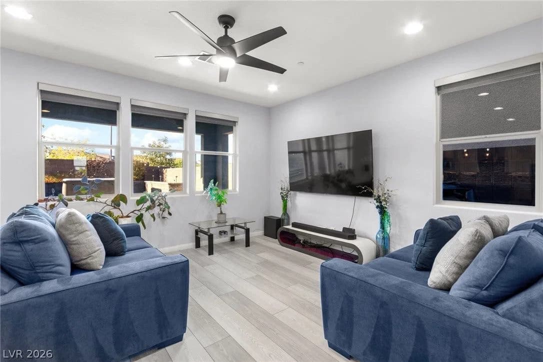 11548 Salt Creek Avenue photo 3