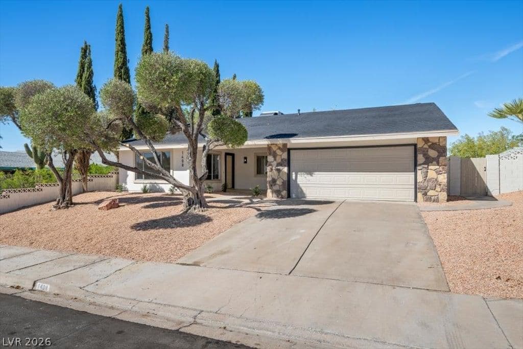 1408 Stacey Lane photo 5