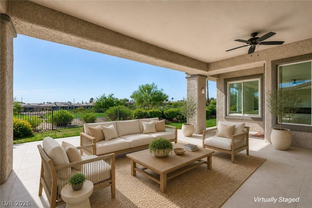 4754 Riva De Romanza Street photo 5
