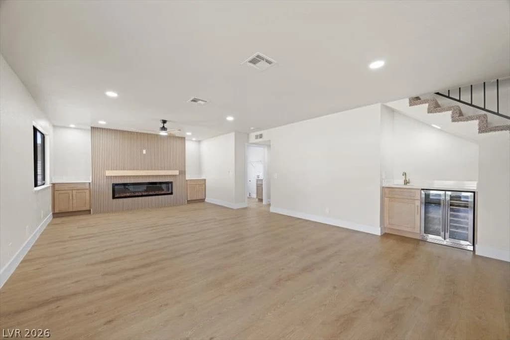 531 Carnforth Drive photo 2