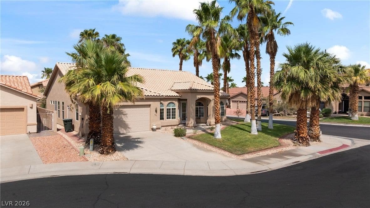 955 Vista Del Sol Court photo 4