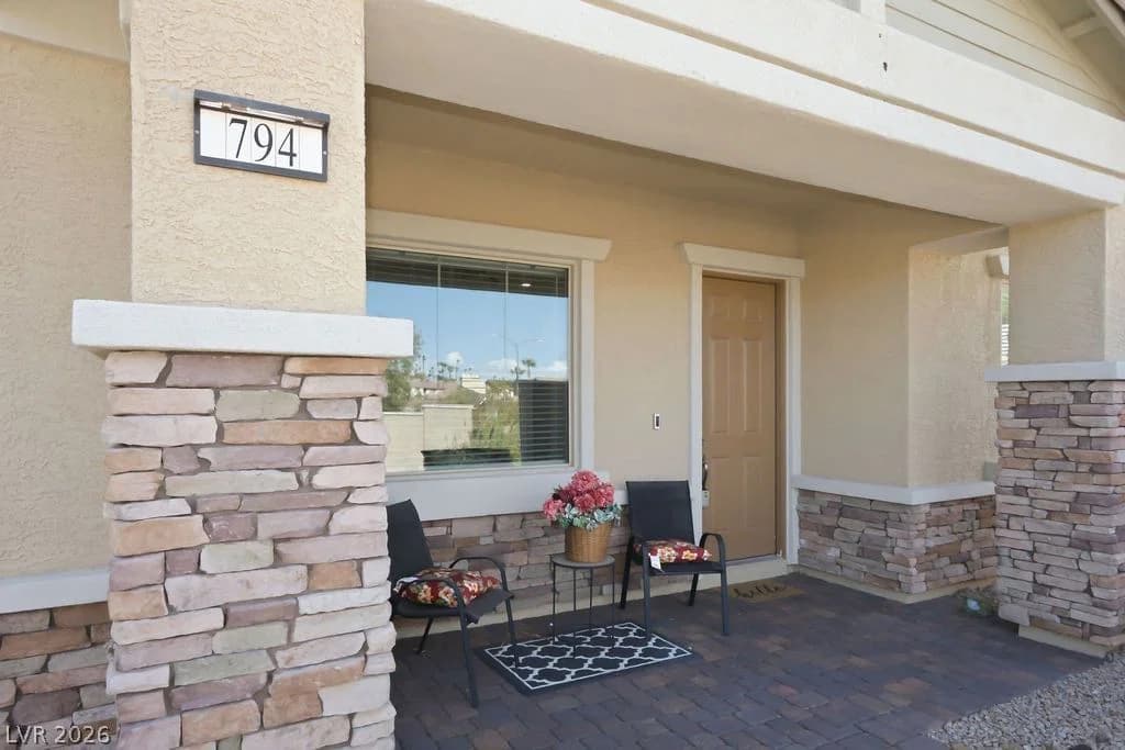 794 Charming Holly Street photo 2