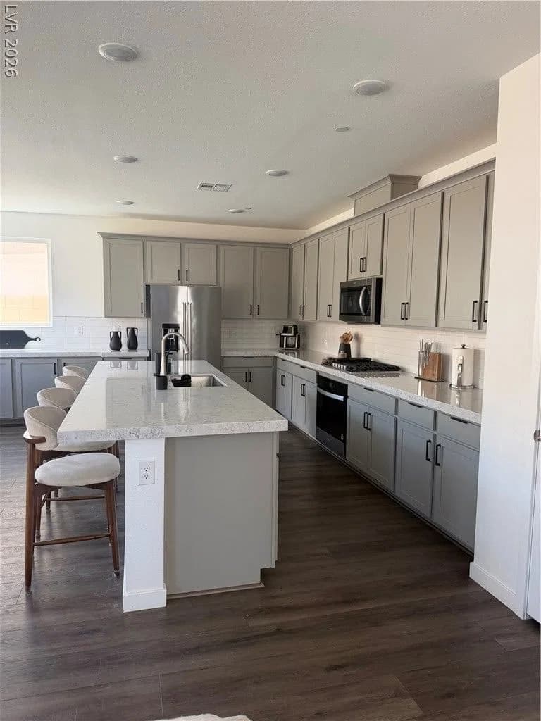 862 Camargo Street photo 2