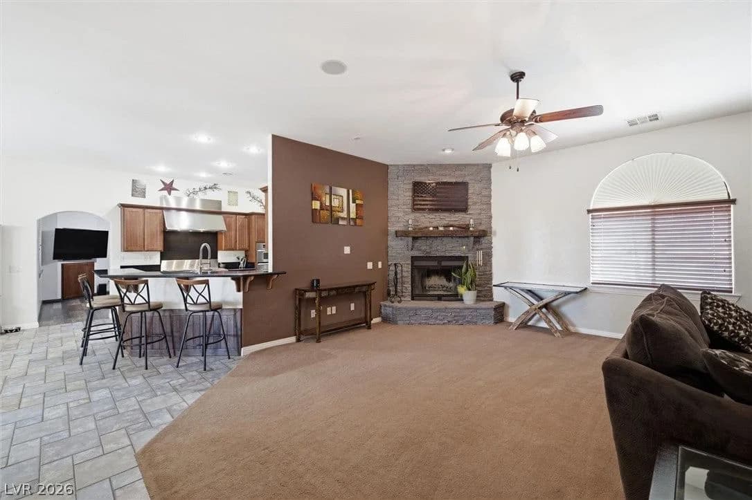 3890 Oakleaf Avenue photo 3