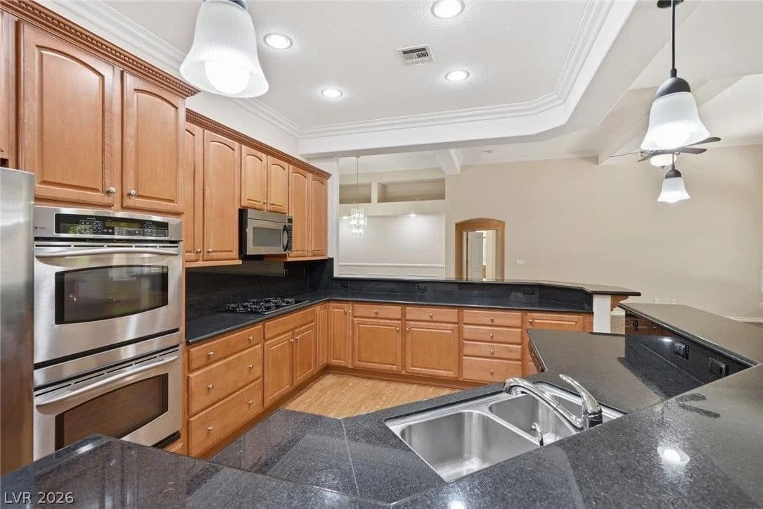 5715 Winter Star Court photo 4