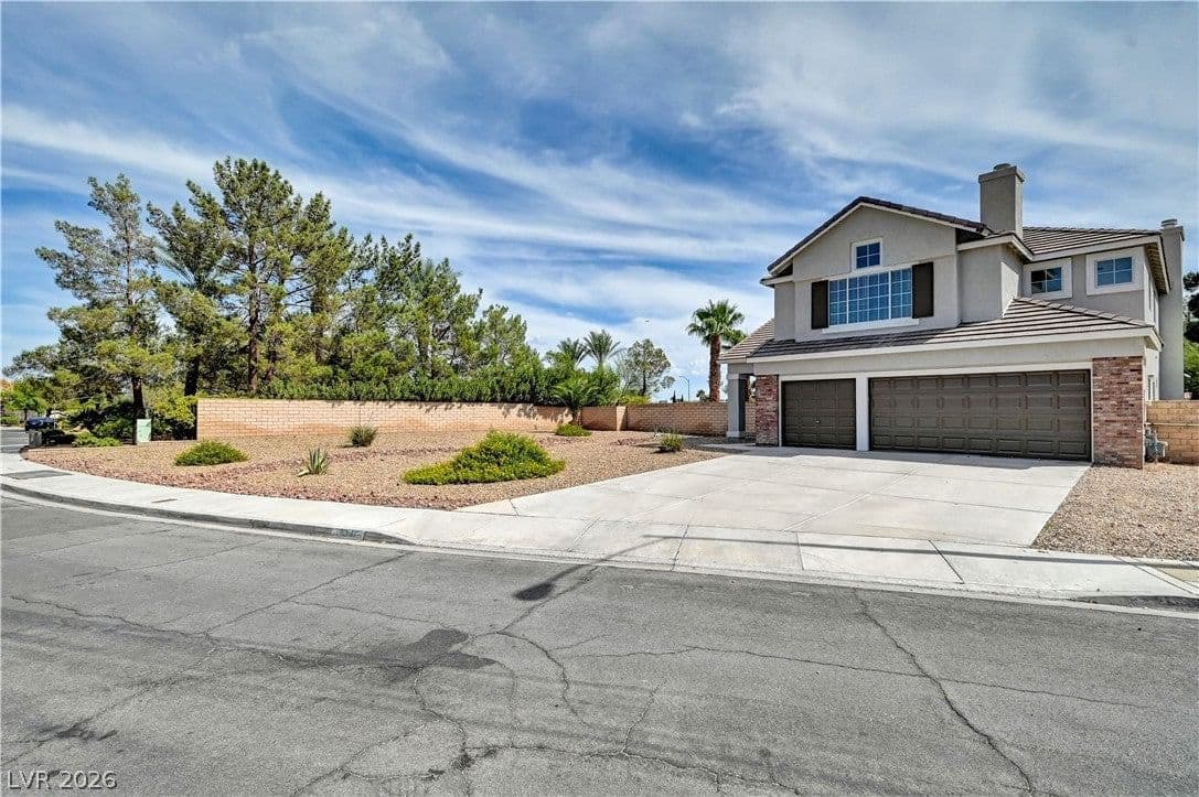 8307 San Ramon Drive photo 2