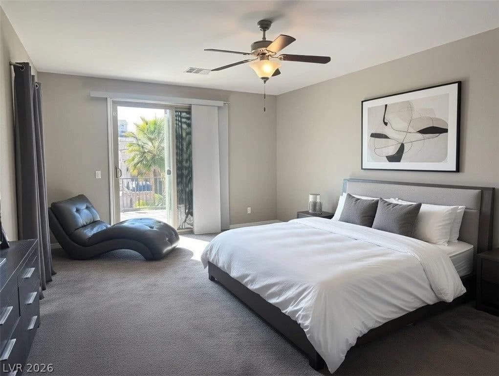 8823 Sherborne Gate Avenue photo 2