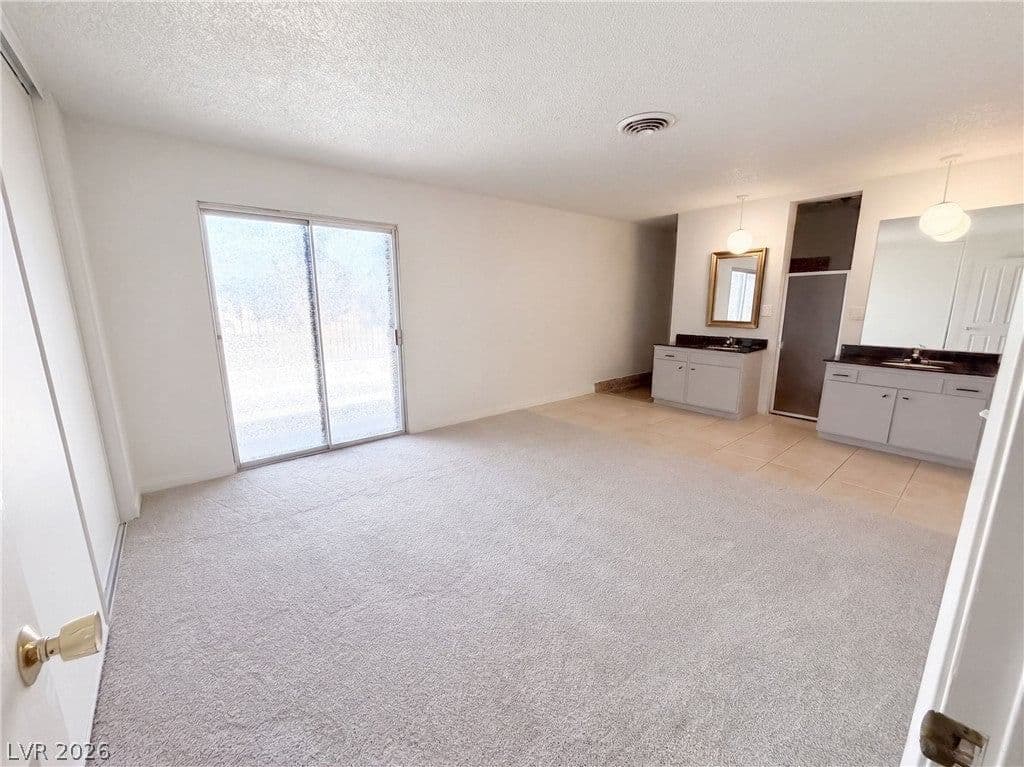 1483 Pawnee Drive photo 4