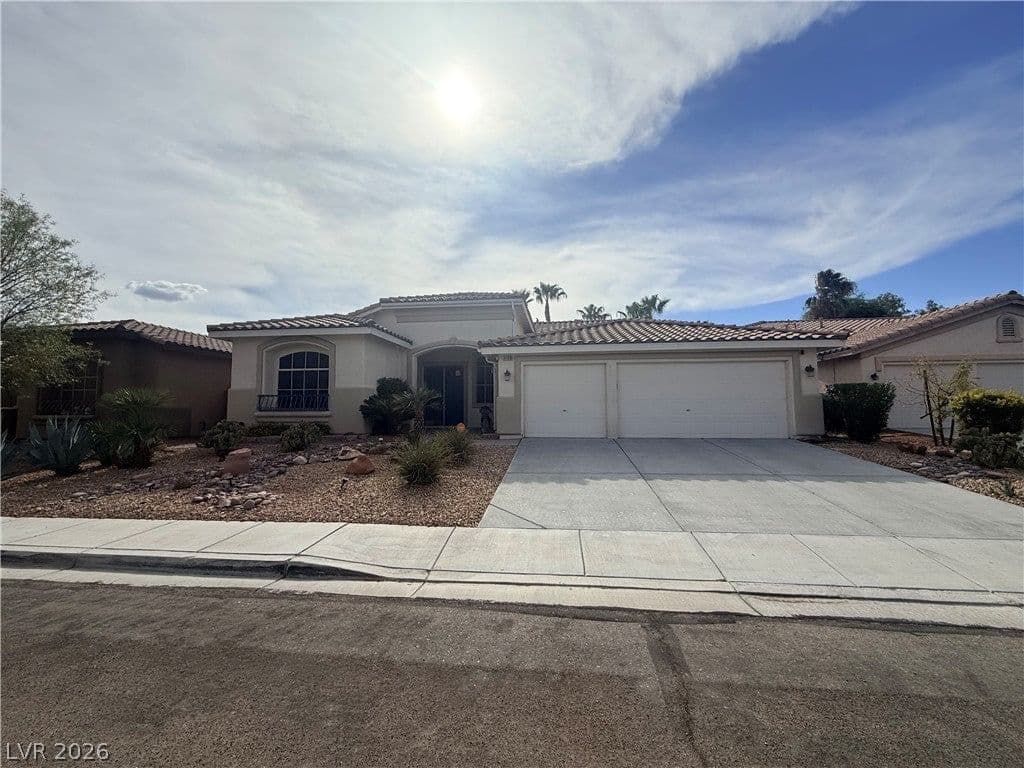 3139 Surf Spray Street