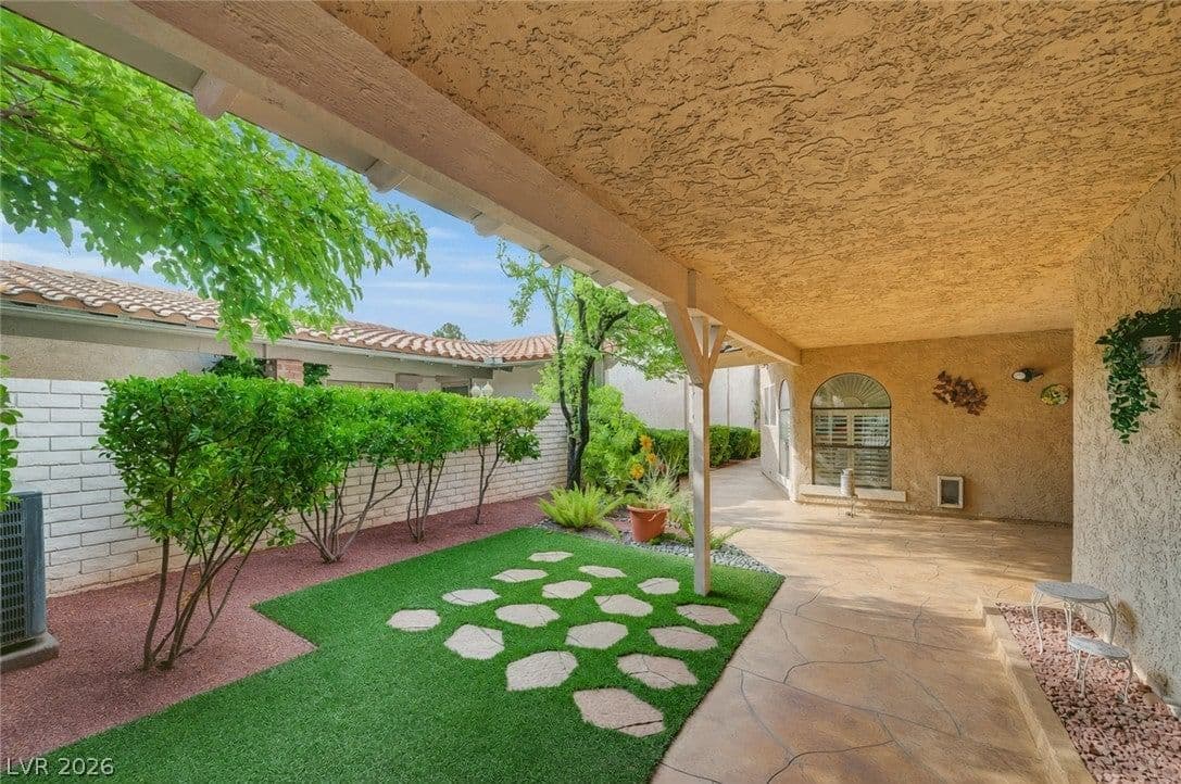 3016 Plaza De Monte photo 4