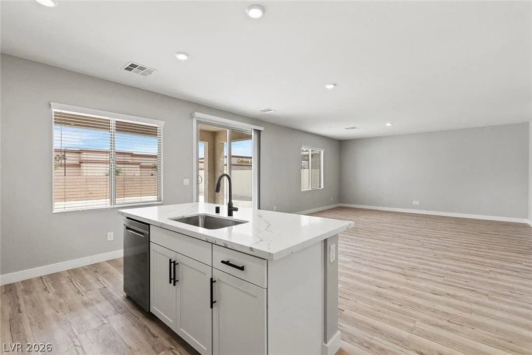 4609 Pioche Avenue photo 4