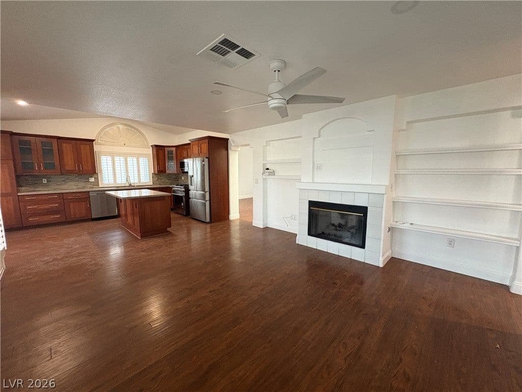 531 Drift Stone Avenue photo 4