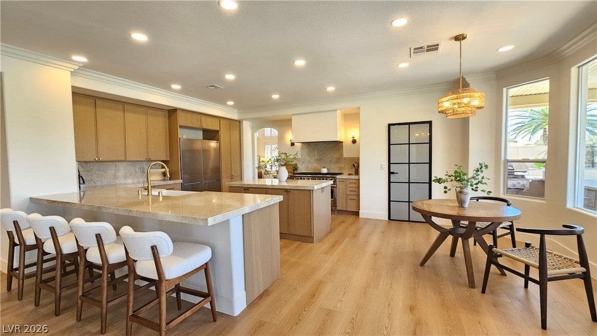 1821 Corta Bella Drive photo 3