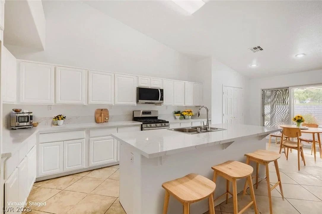 1326 Big Tree Avenue photo 4