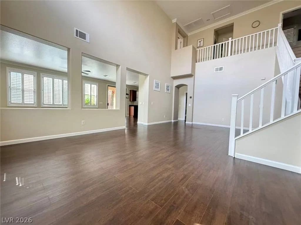 315 Carlisle Crossing Street photo 3
