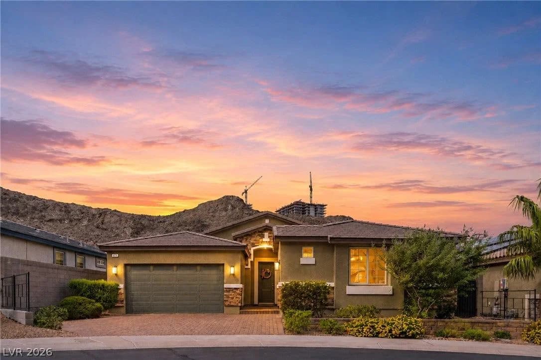 417 Oakey Crest Ridge Street