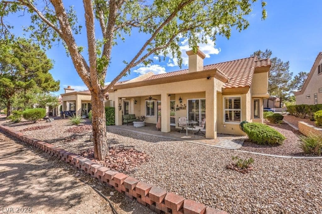 9076 Sundial Drive photo 5