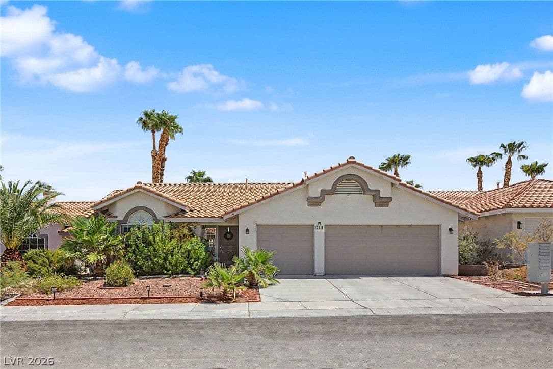 3112 Siena Circle photo 2