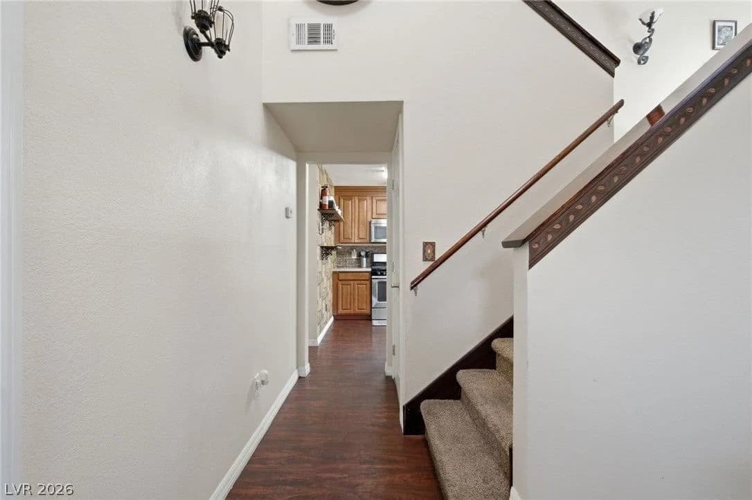 7164 Paradise Bay Drive photo 4