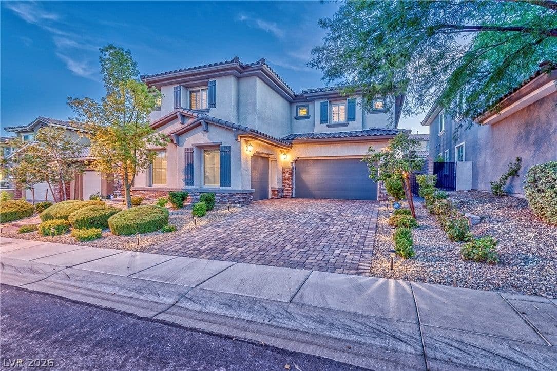 301 OAKRUN Court photo 4