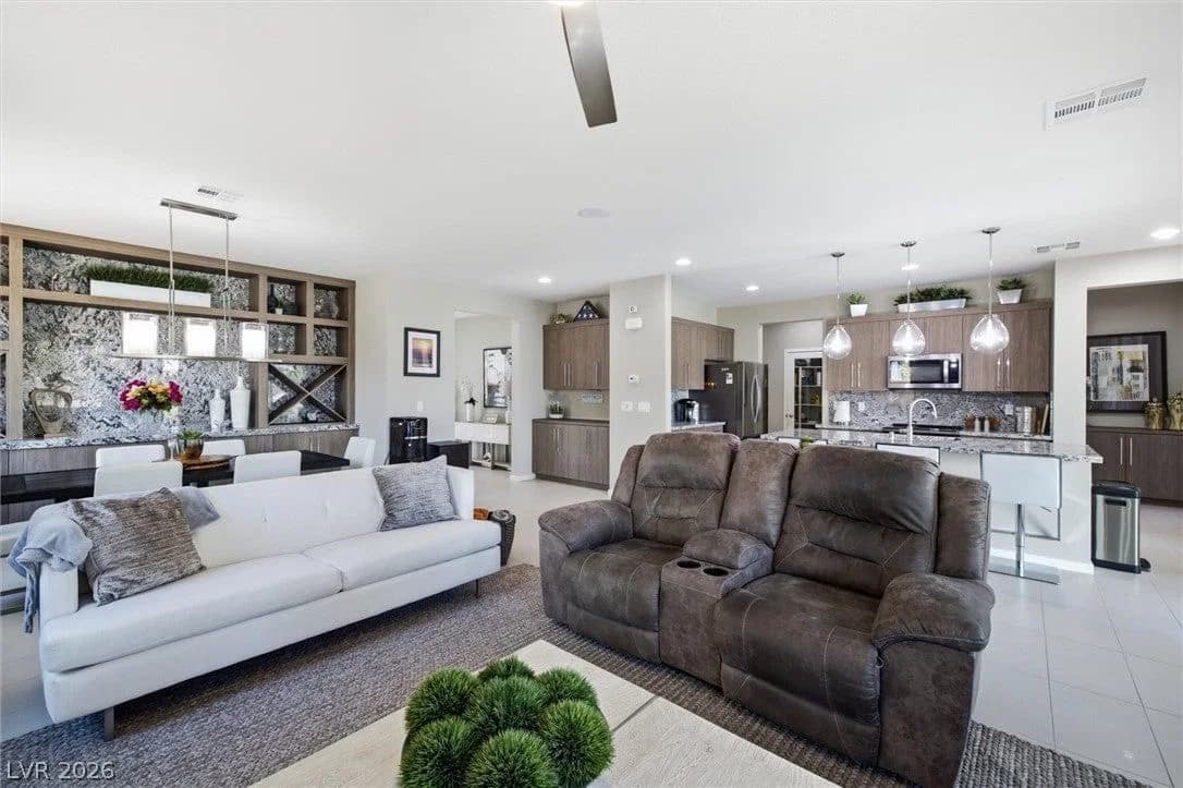 4884 Cactus Canyon Drive photo 3