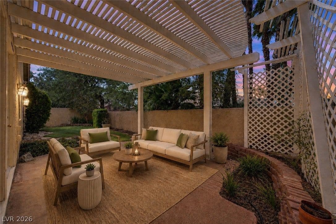 33 Staghorn Street photo 2