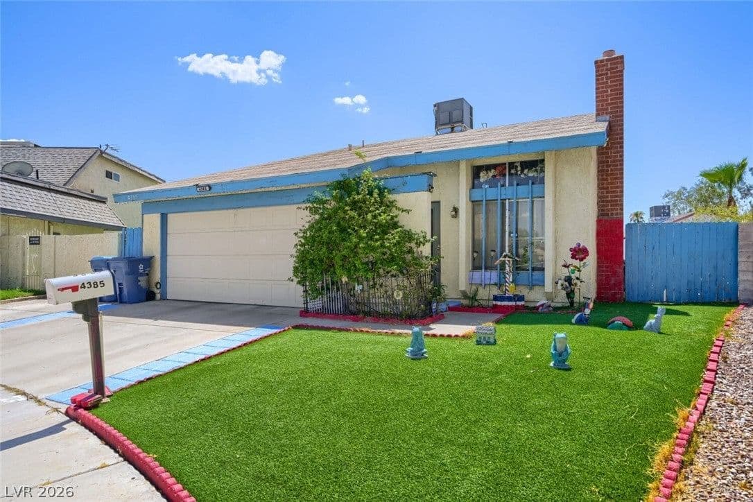 4385 Sunnyview Court photo 2
