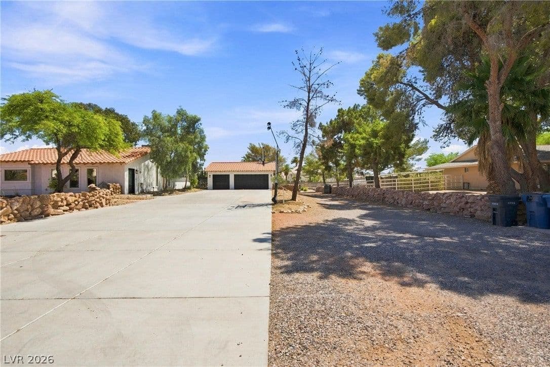 7744 Rancho Destino Road photo 3
