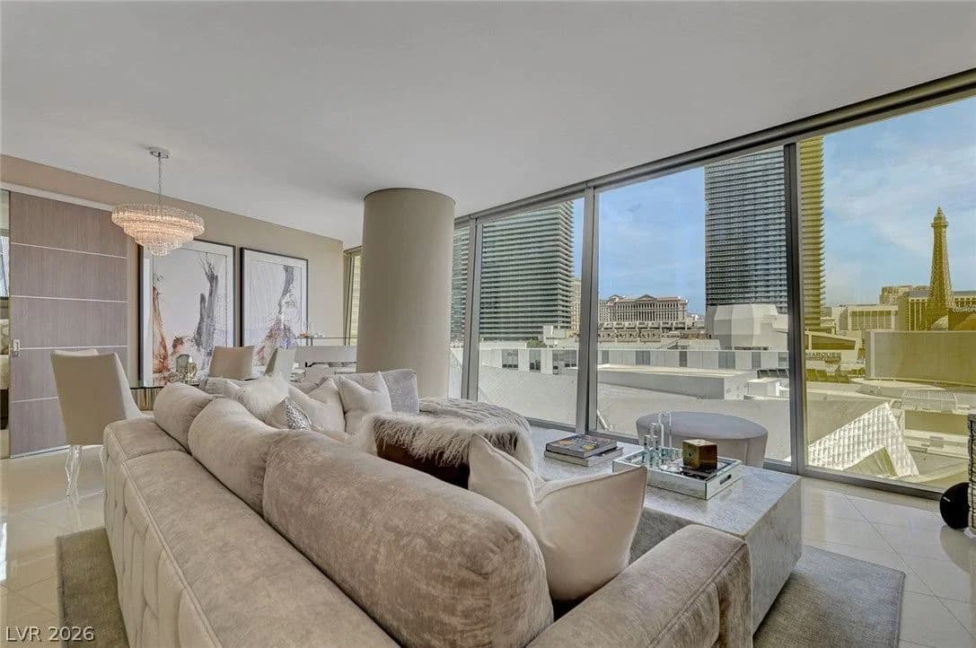 3722 Las Vegas Boulevard photo 4