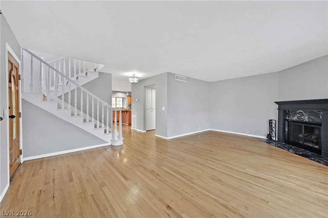 3031 Bel Air Drive photo 5
