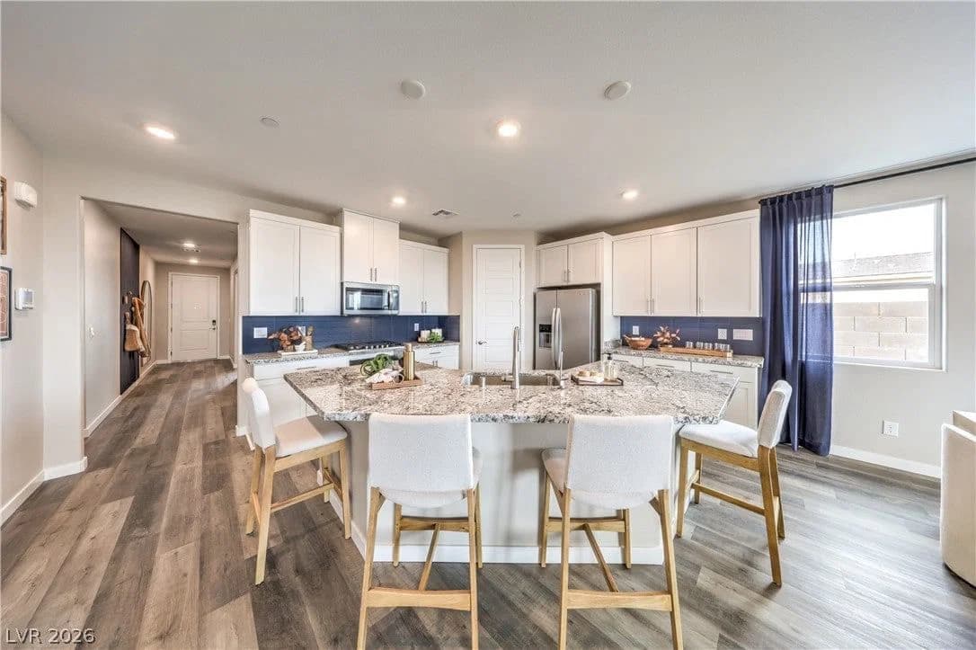 1400 Jorian Bay Drive photo 5