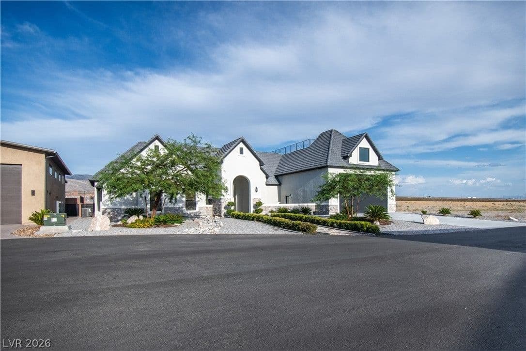 3031 Formula Court photo 2
