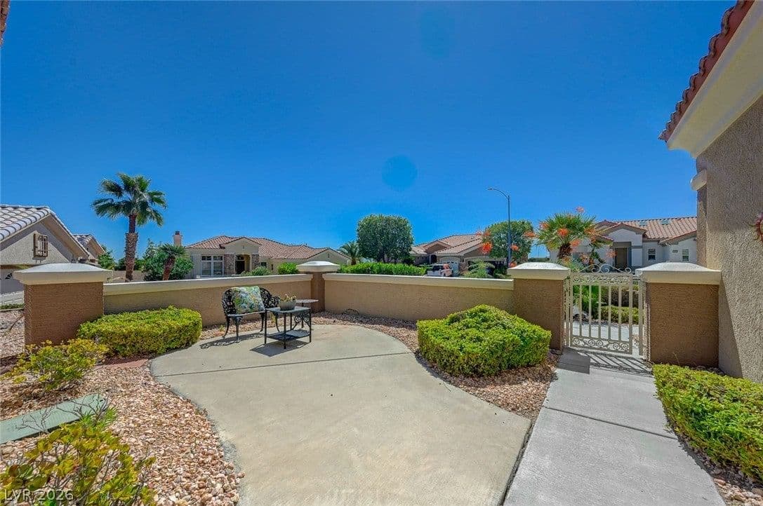 10608 sky Meadows AVE photo 5