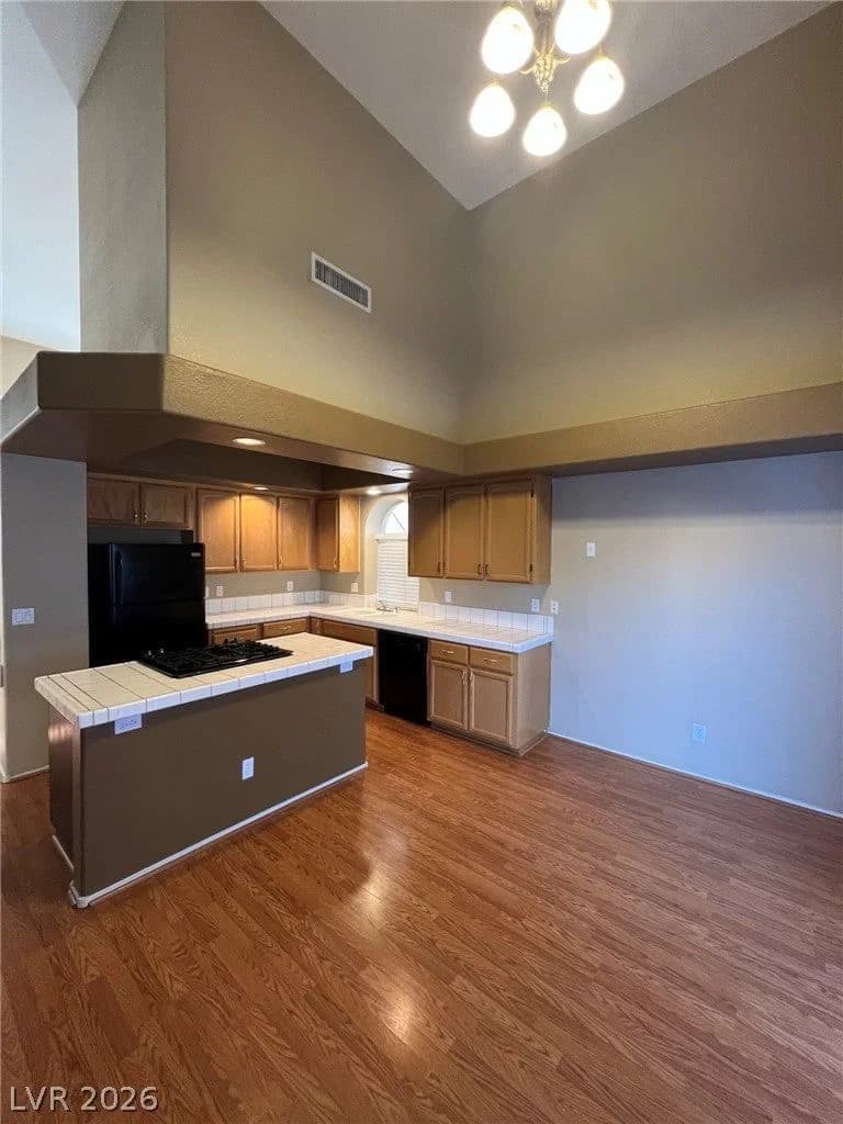 8744 Country View Avenue photo 4