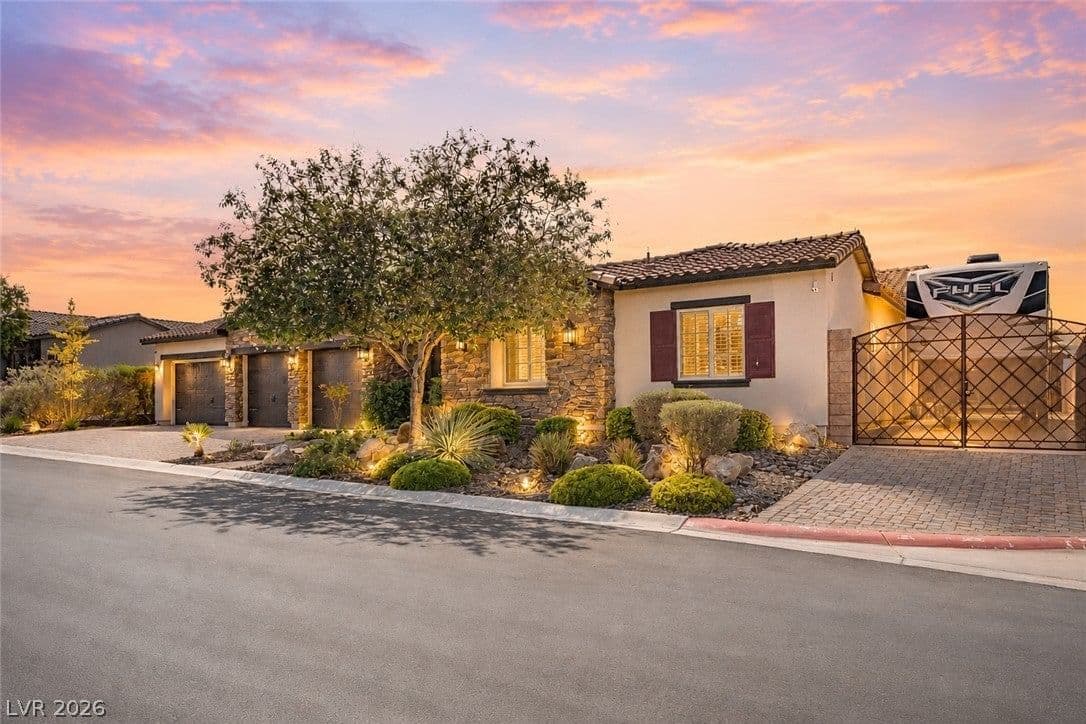 8351 Agave Bloom Street photo 2