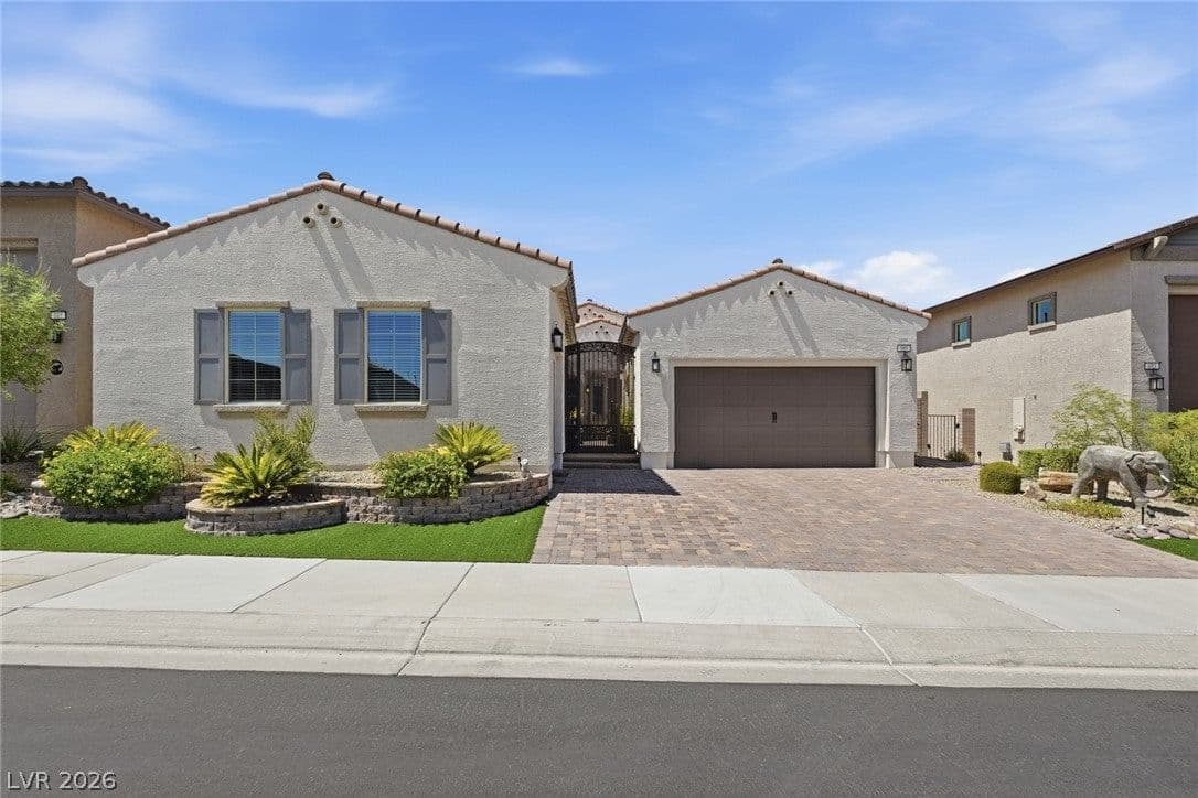 689 Corelli Cove Street photo 3
