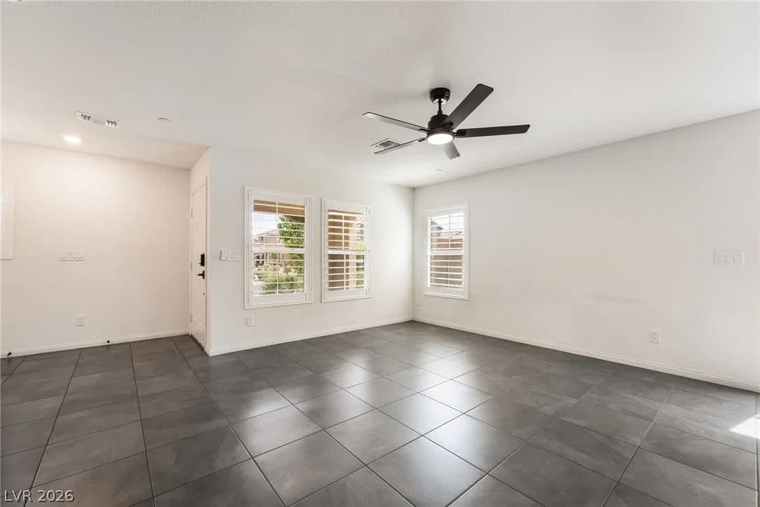 3761 Scafati Avenue photo 4